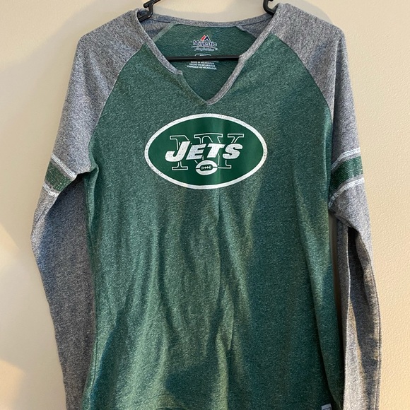 Woman’s Majestic New York JETS distressed jersey.  Sz Medium. EUC. 🏈🏈 - Picture 2 of 11
